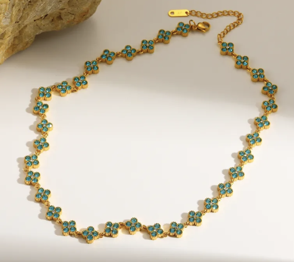 Collier Hanna